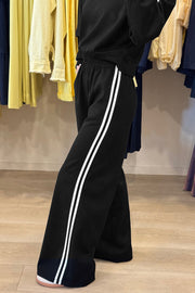 Black Varsity Striped Detail Crewneck Pullover Elastic Sweatpants 2pcs Outfit